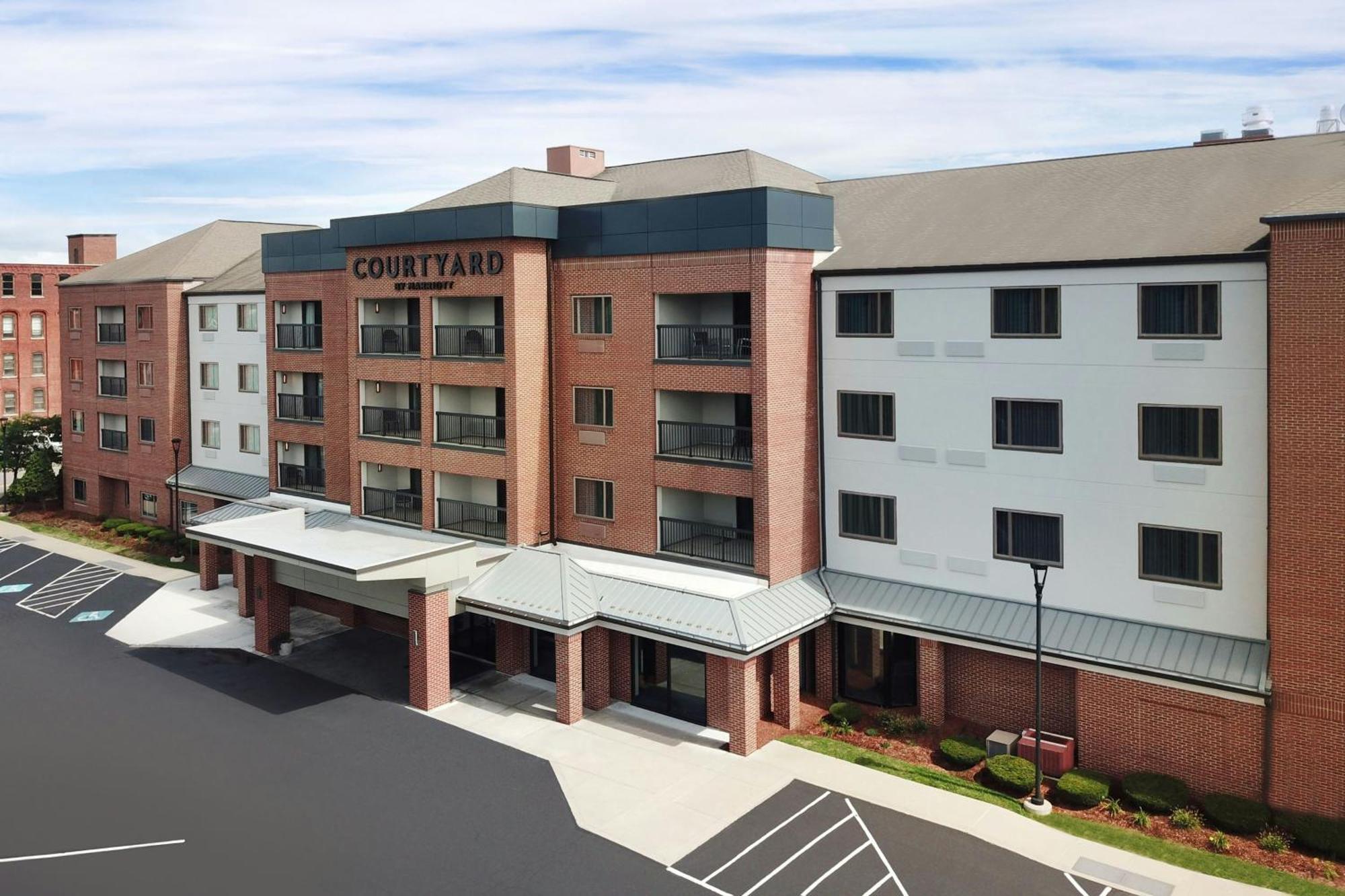 Courtyard Worcester Exterior foto